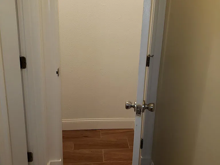 728 Beverage Hill Ave #31 — Photo 9