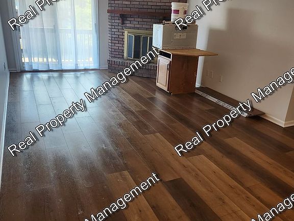 3rd image of 2027 Porte De Leau Ct APT 305