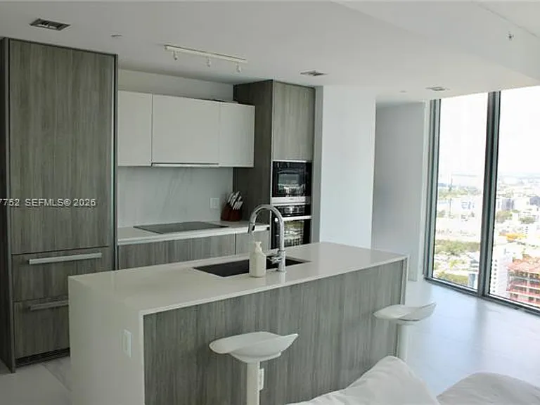 2900 NE 7th Ave #CU-3601 — Photo 6