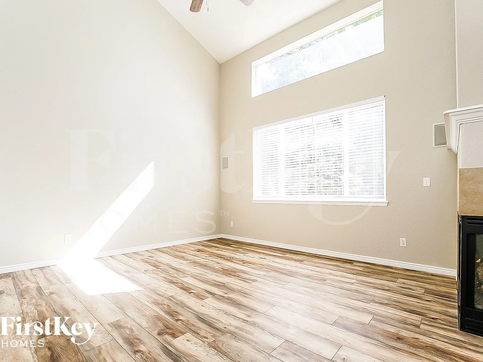 3 bed, 2.5 bath, 1454 sqft, $2,495 — Photo 4
