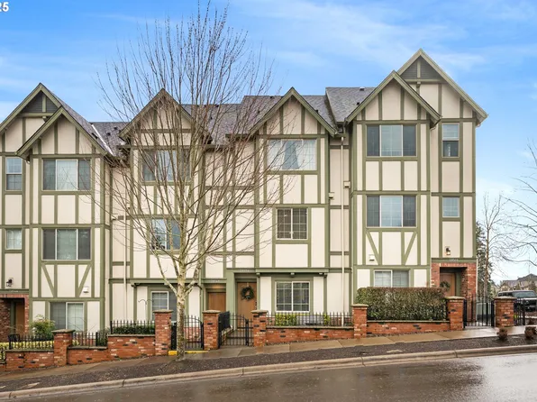 28554 SW Dundee Ln, Wilsonville, OR 97070