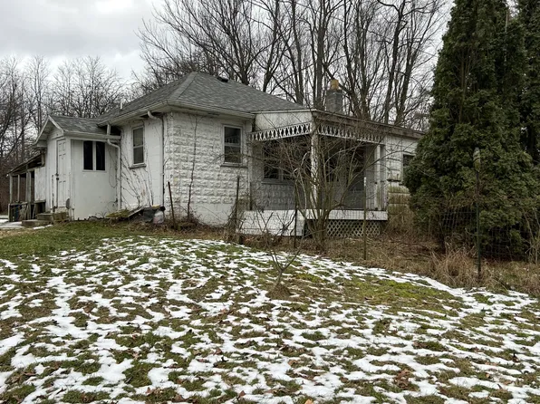 64101 Brick Church Rd, Cassopolis, MI 49031
