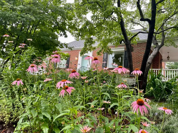 2320 Howard Rd SW, Roanoke, VA 24015