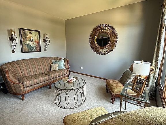 4th image of 2868 Cole Ln