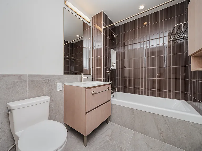 262 9th St #510 — Photo 7