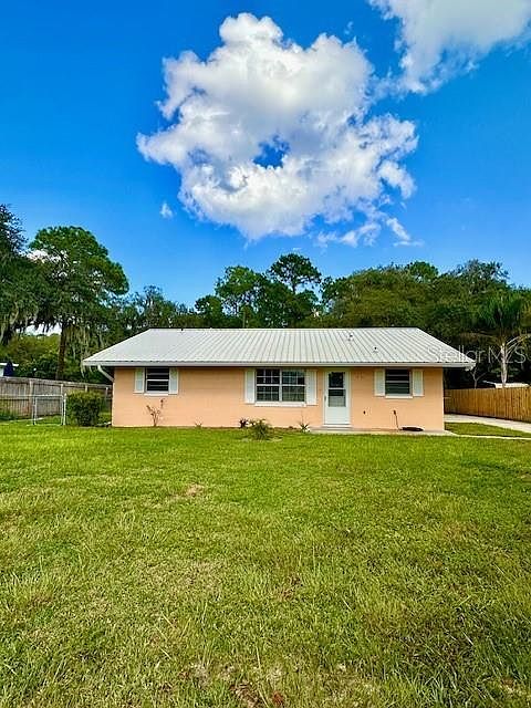 1st image of 37312 Oak Ln