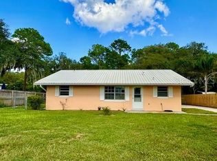 37312 Oak Ln, Umatilla, FL 32784