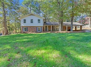 209 Arrowhead Dr, Cartersville, GA 30120