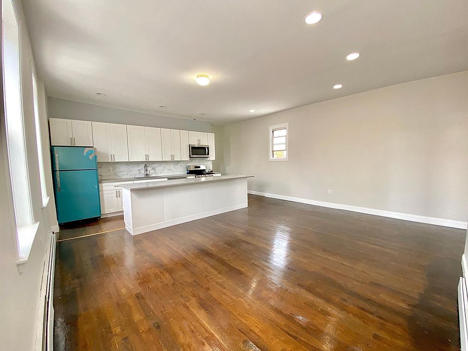 Kitchen Livingroom