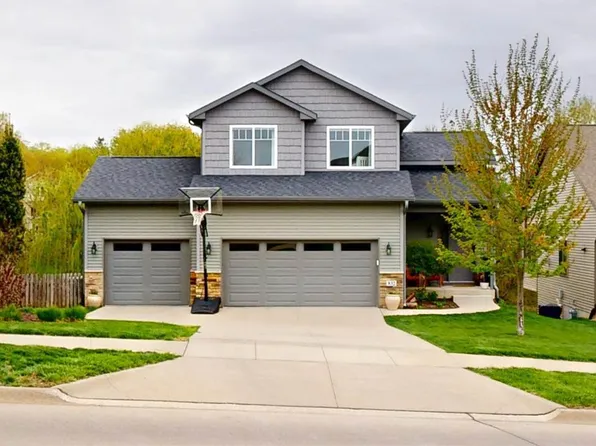 832 N 1st Ave, Iowa City, IA 52245