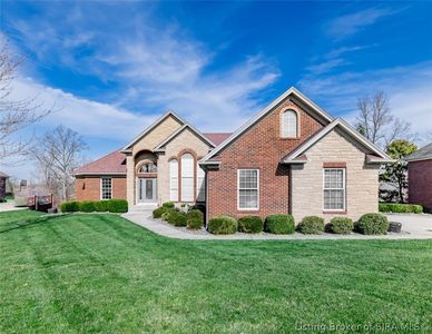 3635 Woodland Lakes, Floyds Knobs, IN, 47119