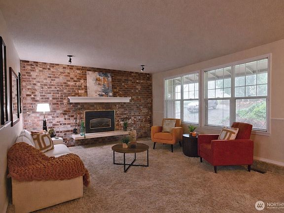 3rd image of 6696 Crest Drive SE