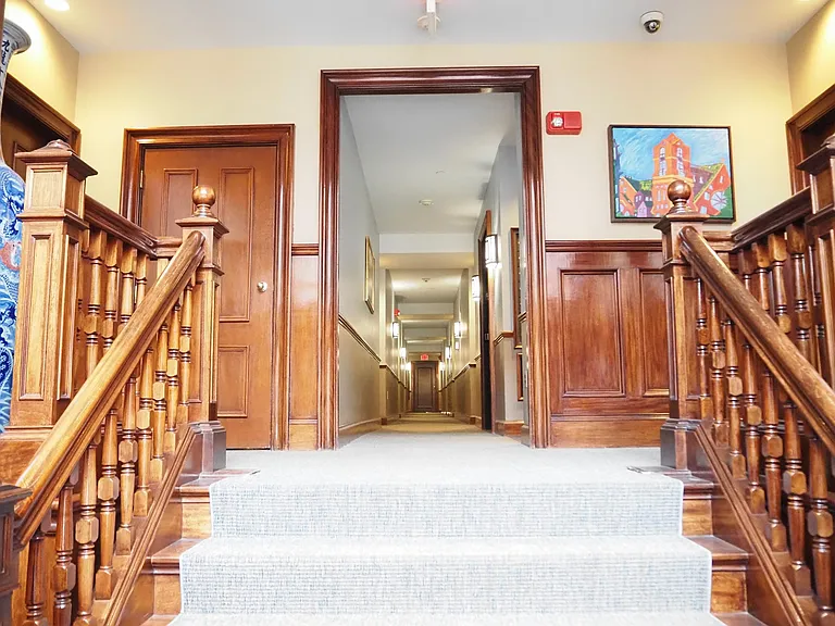 2 Clarendon St — Photo 12