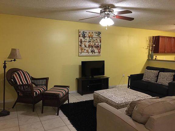 4th image of 210 Cherie Down Ln