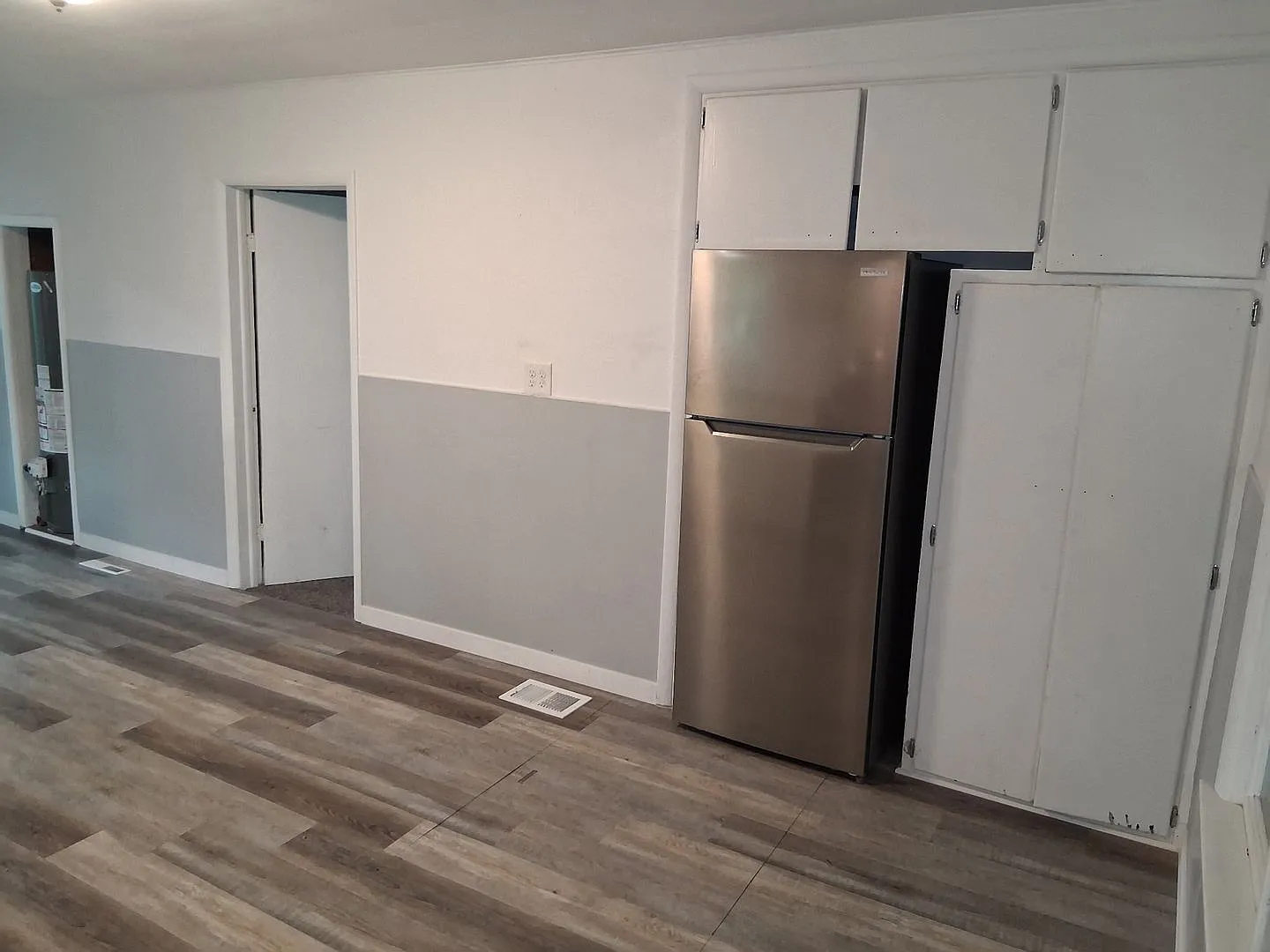 801 8th Ave Duplex — Photo 3