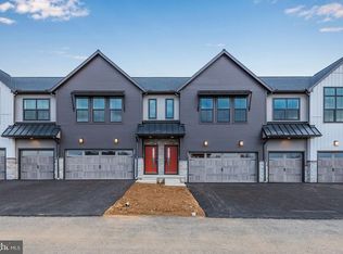 204 Edge Towne Ln, Mechanicsburg, PA 17055