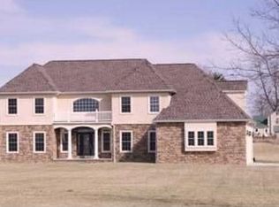 10270 Fairfield Farms Dr NW, Canal Winchester, OH 43110