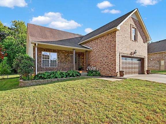 5th image of 966 Willow Cir