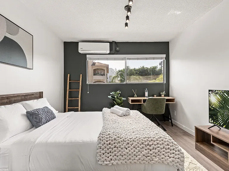 10777 Ashton — Photo 390