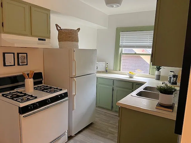 1088 Dayton Ave #3 — Photo 7