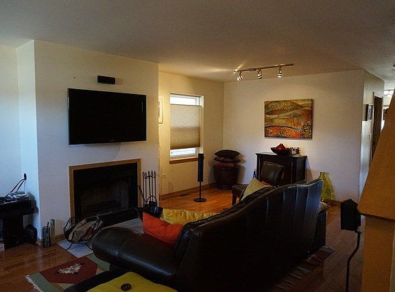 3rd image of 1610 S Saint Louis Ave