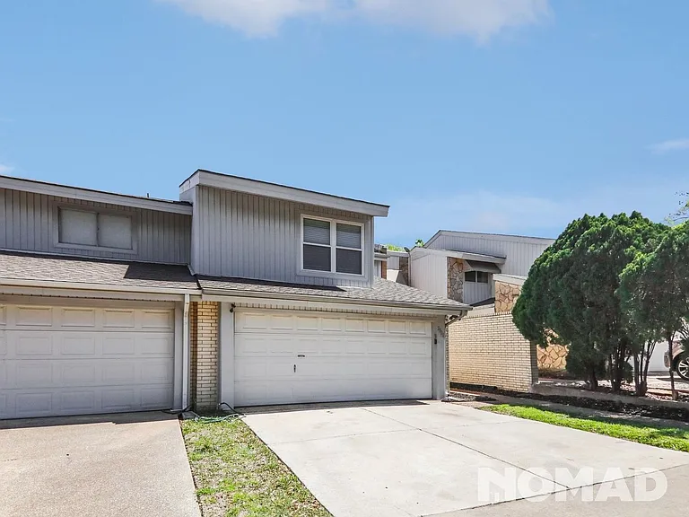 2908 Country Place Cir — Photo 29
