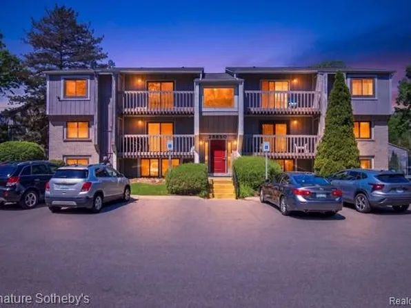 29850 W Twelve Mile Rd APT 512, Farmington, MI 48334
