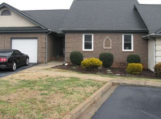 1105 Cobbs Glen Dr, Anderson, SC 29621