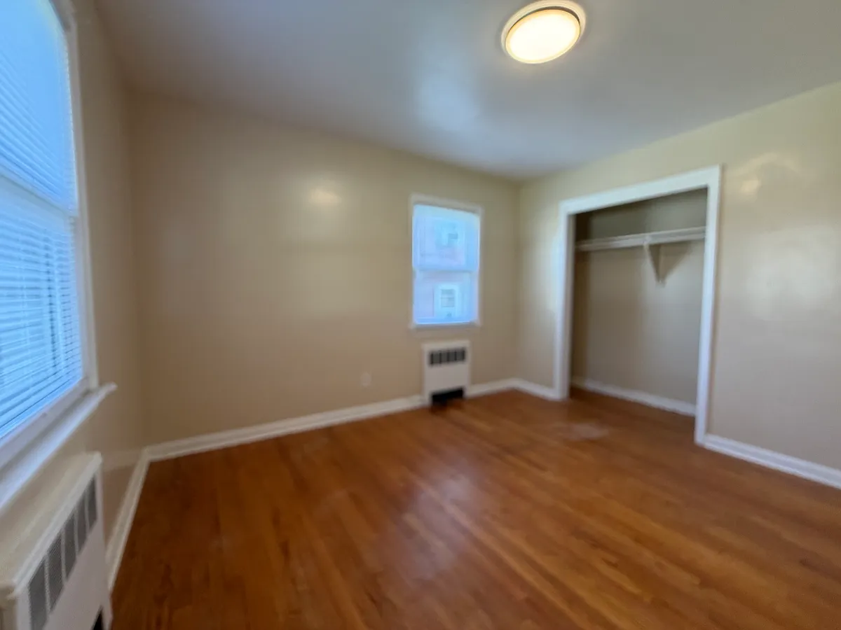 Building Photo - 805 Harvard Pl