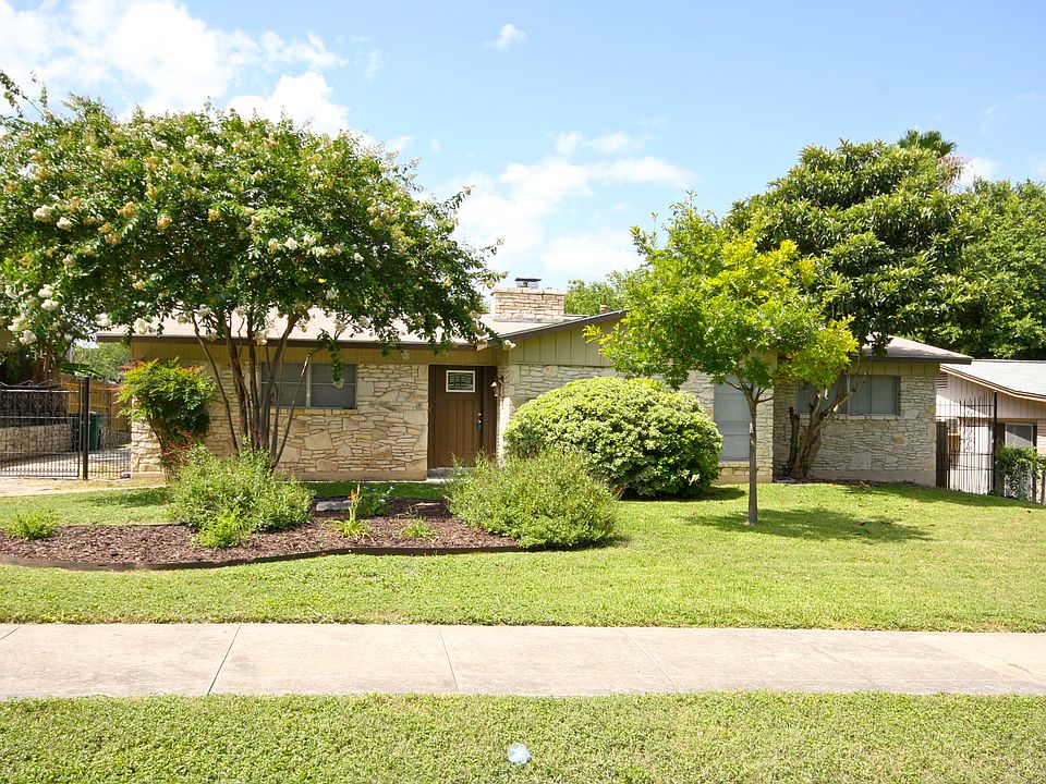 1st image of 223 Fantasia St