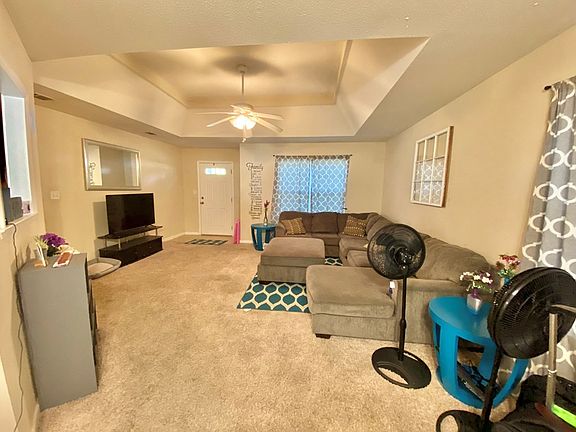 4th image of 4206 Meredith Dr