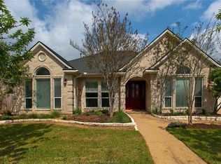 815 Pine Valley Dr, College Station, TX 77845