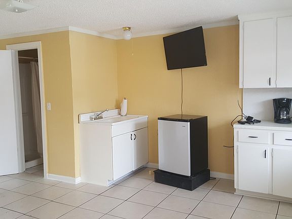 3rd image of 20814 W Pennsylvania Ave #12