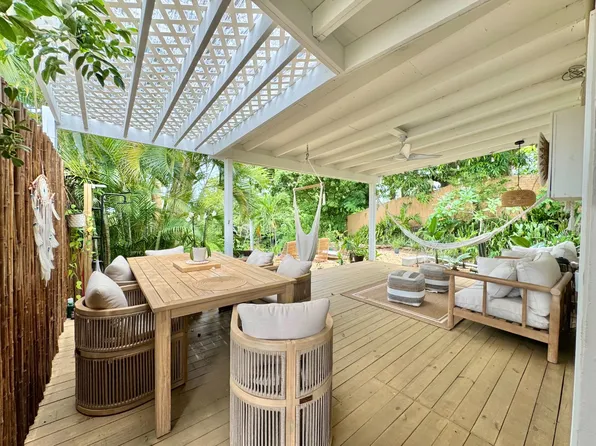 413 Sector Collazo, Rincon, PR 00677