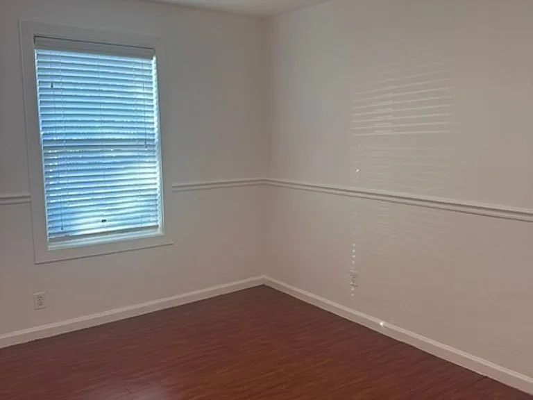 2340 Belmont Rd — Photo 6