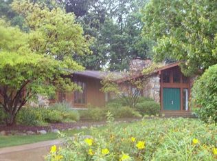 7935 Valley View Rd, Hudson, OH 44236