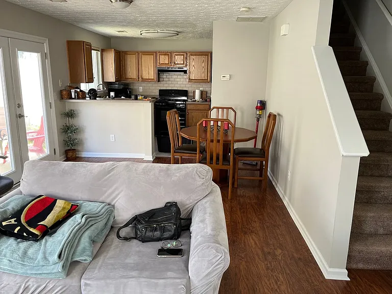 259 Hiawassee Dr — Photo 2