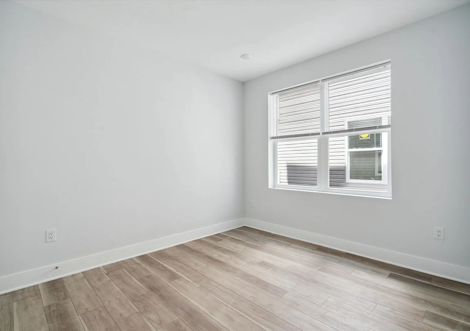 748 N 40th ST Philadelphia, PA 19104 — Photo 3