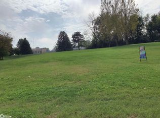 1403 3rd St NE, Hampton, IA 50441