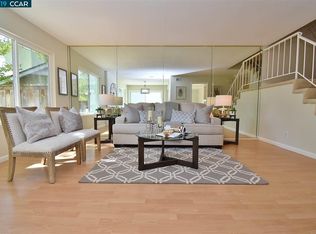 76 Fountainhead Ct, Martinez, CA 94553