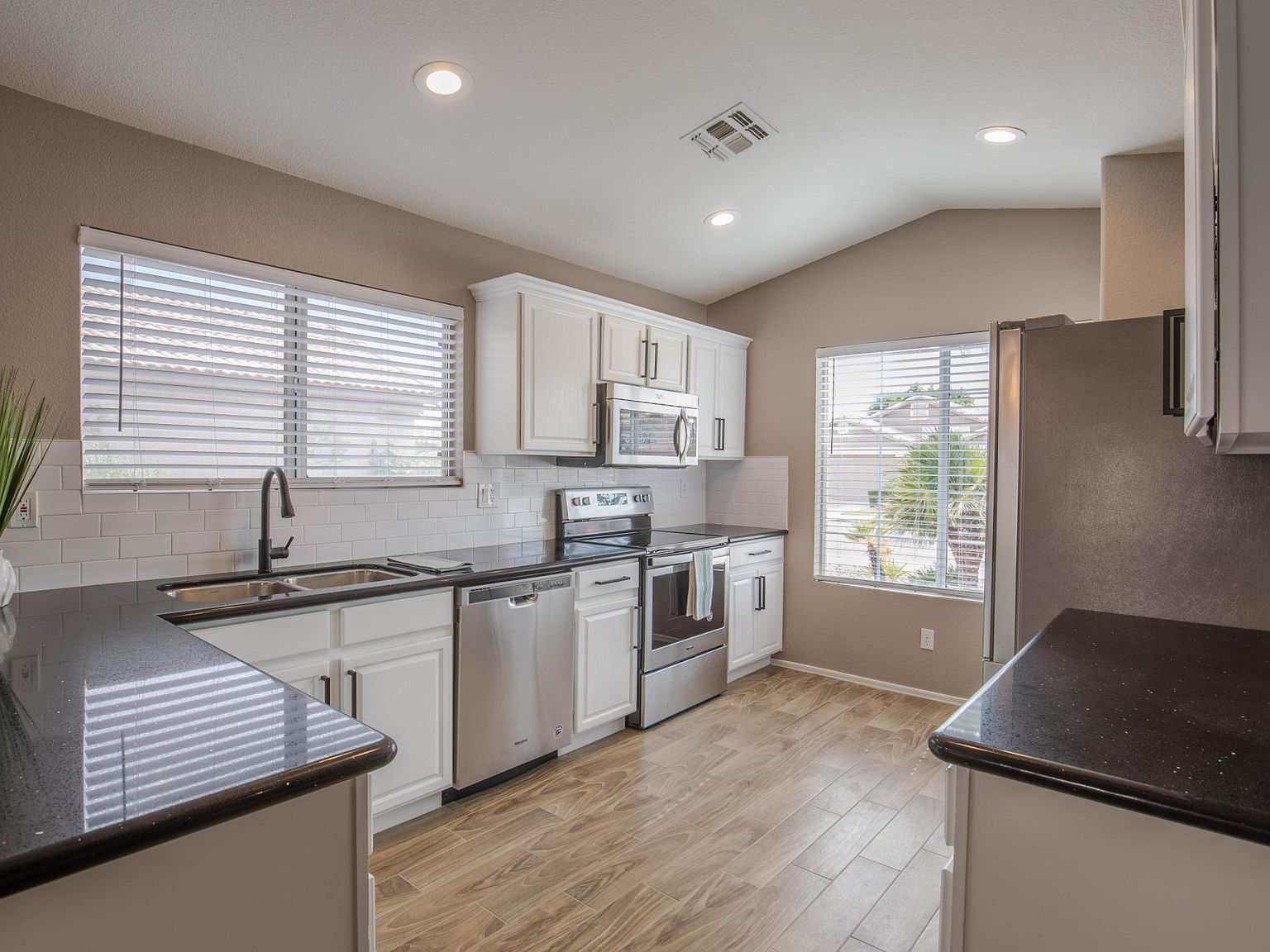 24625 N 39th Ave, Glendale, AZ 85310 | Zillow
