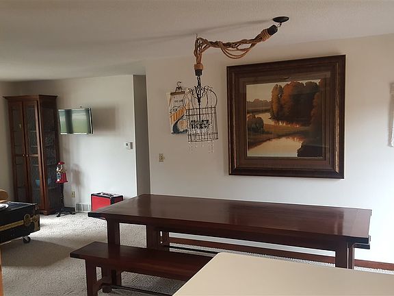 5th image of 710 Central Ave