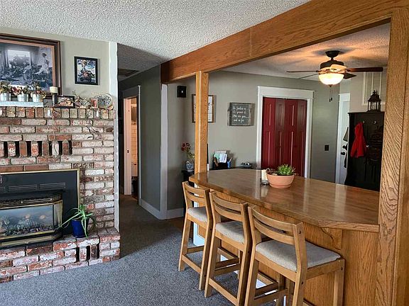 5th image of 238 Katherine St