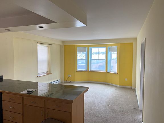4th image of 795 8th Ave APT 403