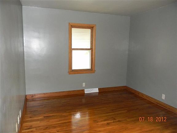 5th image of 228 N Washington Ave