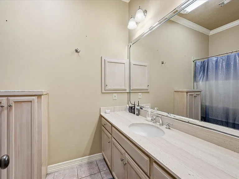 108 Wade St — Photo 19
