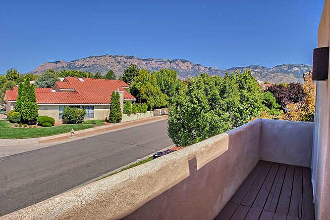 2nd image of 12220 Camino Arbustos NE