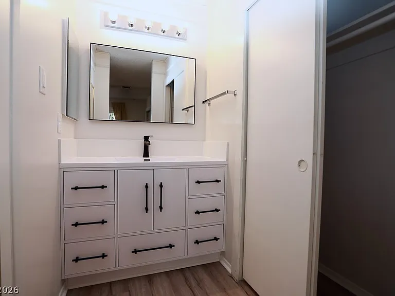 2725 Colanthe Ave — Photo 14