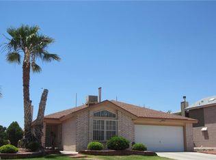 1437 Chato Villa Dr, El Paso, TX 79936