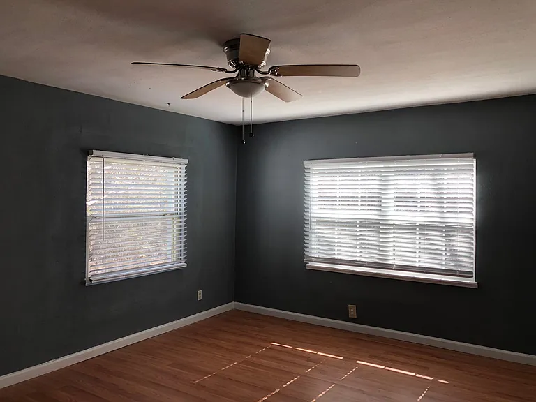 620 E Sears St — Photo 12